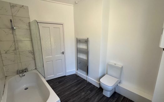 4 Bed House – Limpsfield Road, S9